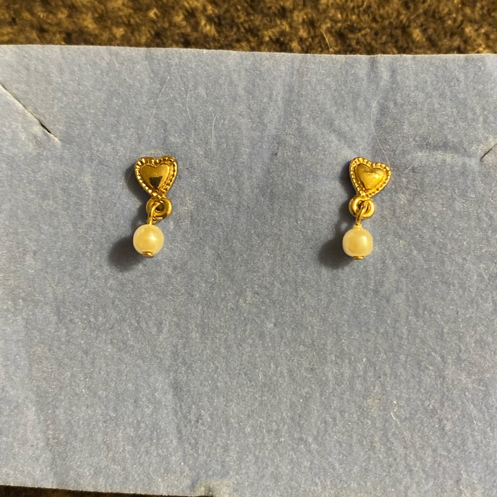 Avon Gold Heart Earrings with Pearl Drop